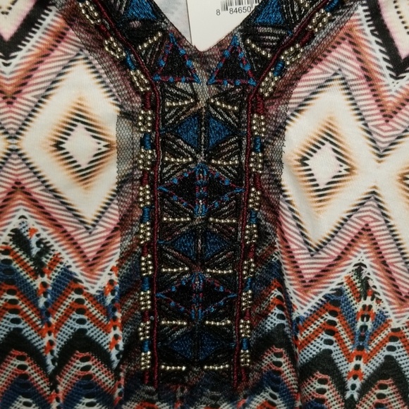 Bundle 3/$20 NWT French Blue top size 1x w/beading - Picture 2 of 3